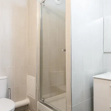 Confortable Proche De Paris - Balcon - Parking & Wifi